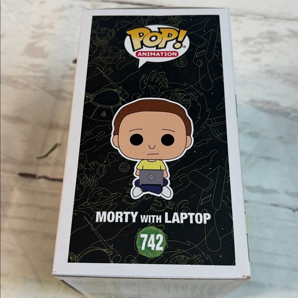 Rick & Morty #742 Morty with Laptop Funko Pop - Picture 3 of 6